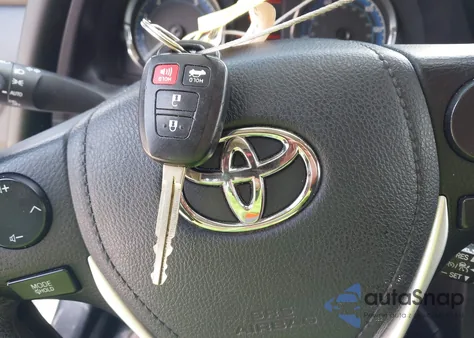 2017 Toyota Corolla Le из США, поврежденный, VIN 5YFBURHEXHP606280